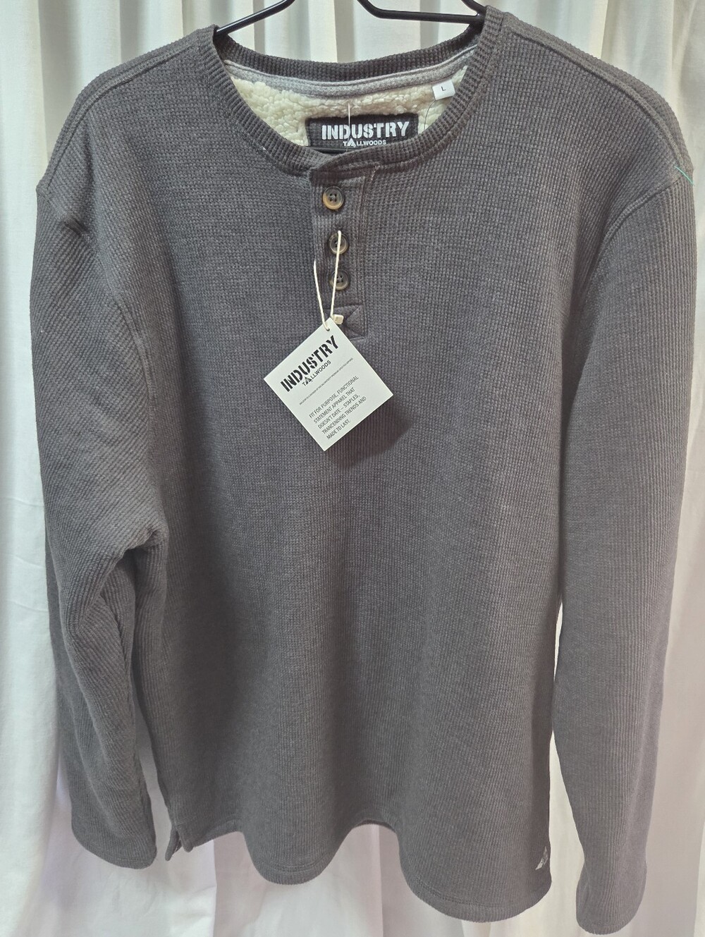 Industry Men’s Gray Henley Long-Sleeve Shirt